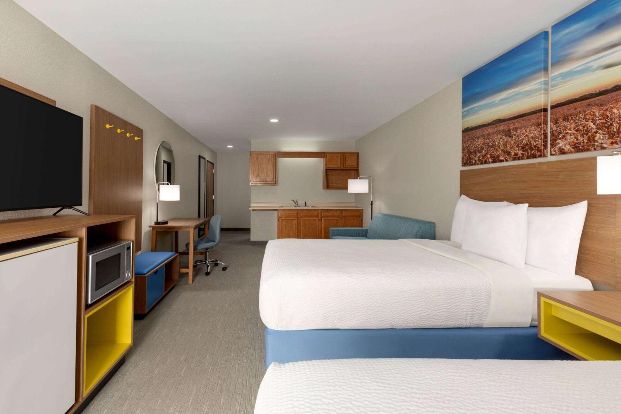 Days Inn By Wyndham Hillsboro Ngoại thất bức ảnh
